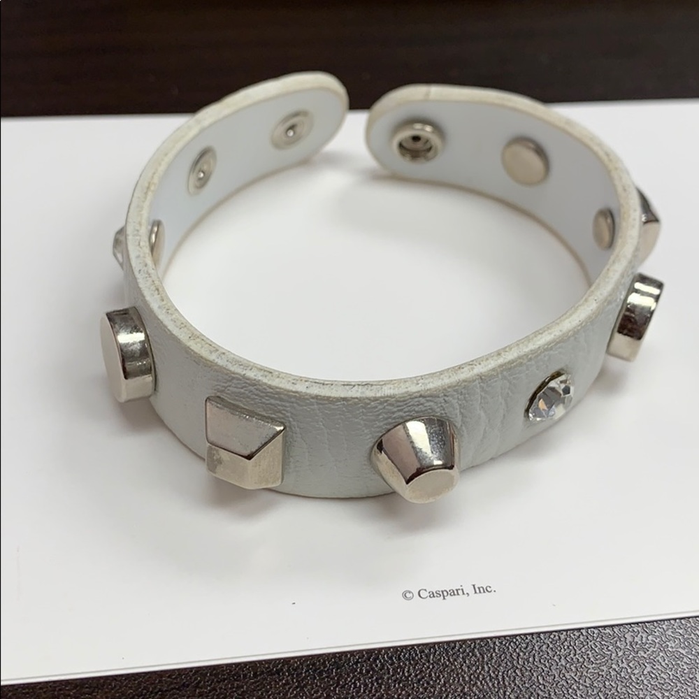 4/$19🔥 Studded hardware white leather bracelet